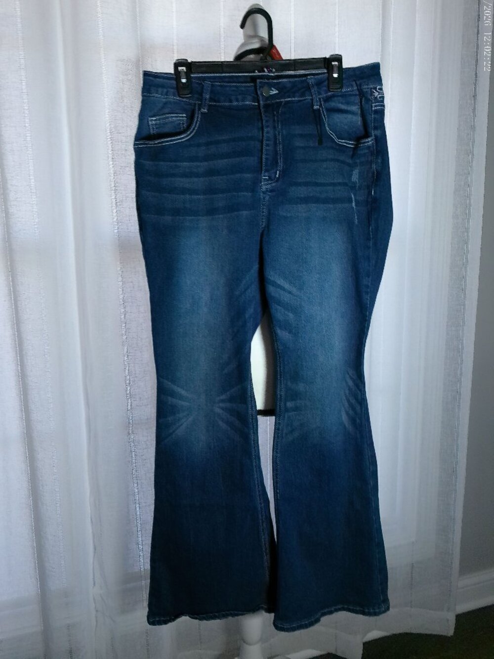 ROMWE Button Zip Dark Blue Wash Denim Bootcut Jeans w/Decorative Rear Designs 1X